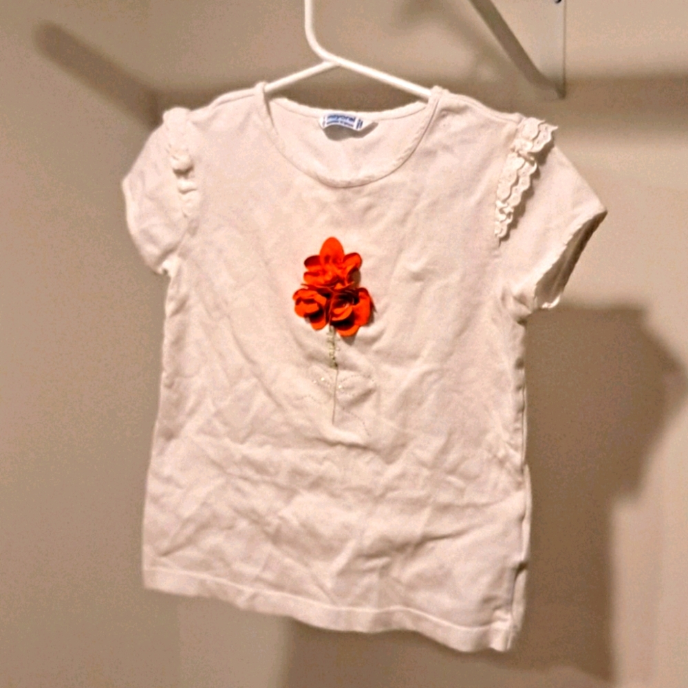 girls tshirt